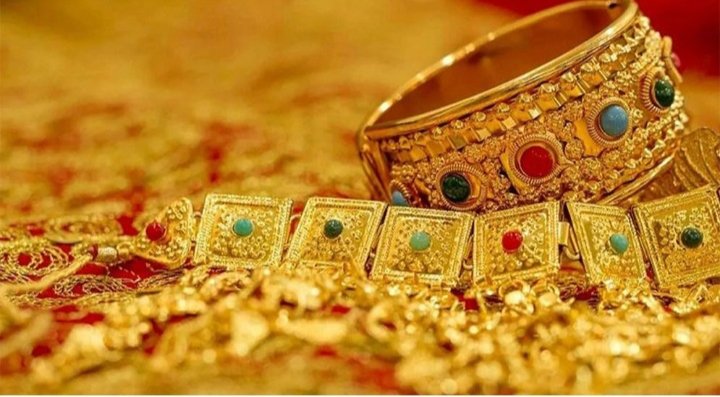আবারও বাড়ল স্বর্ণের দাম, ভরিতে কত?